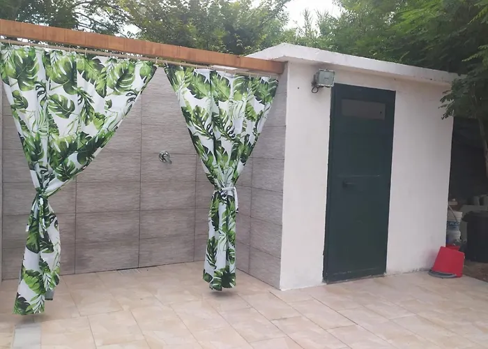 Villarosa Apartman *